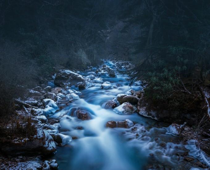 悬崖跳水运动